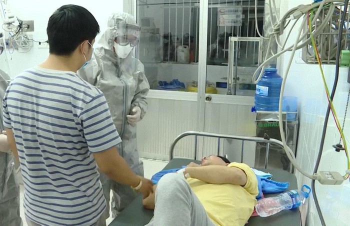 Bệnh nhân Trung Quốc được Việt Nam điều trị thành công bệnh viêm phổi cấp - Ảnh 1