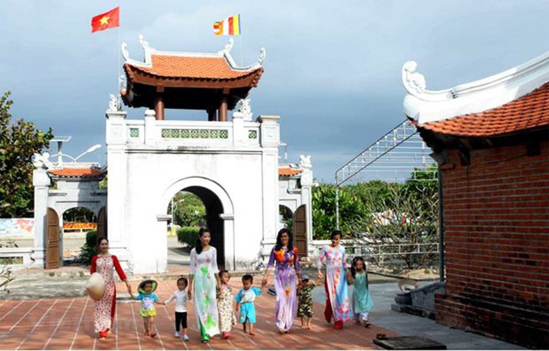 Đại lễ Vesak 2019: Chiêm ngưỡng những ngôi chùa nổi tiếng Việt Nam - Ảnh 1