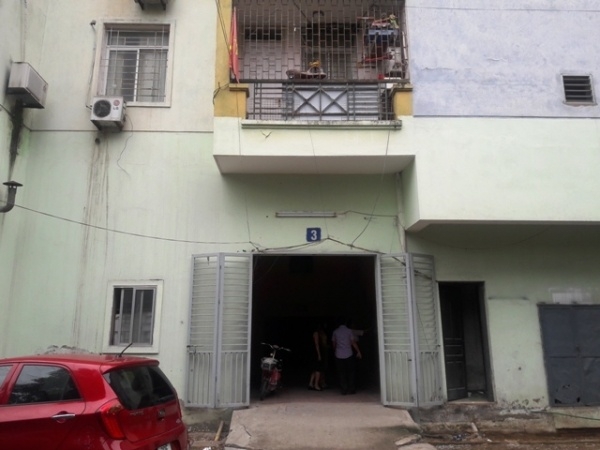 Chủ tịch Nguyễn Đức Chung chỉ đạo sửa chữa ngay thang máy hỏng tại nhà tái định cư G9 - Ảnh 1