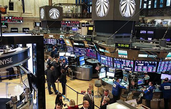 Thị trường chứng khoán Mỹ khởi sắc nhờ cổ phiếu năng lượng tăng mạnh - Ảnh 1