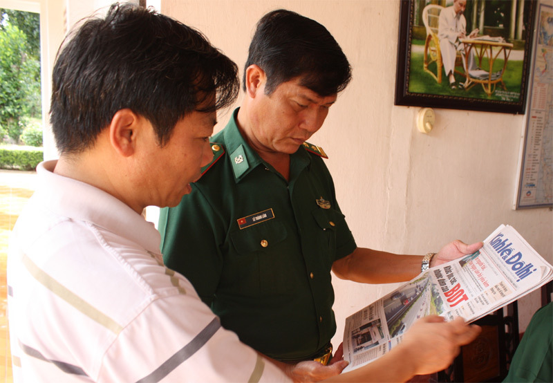 Hội Nhà báo TP Hà Nội thăm và làm việc với Bộ đội Biên phòng các tỉnh phía Nam - Ảnh 1