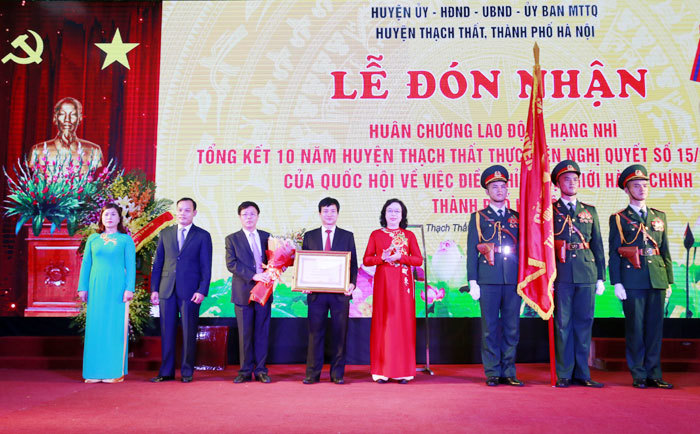 Huyện Thạch Thất đón nhận Huân chương Lao động hạng Nhì - Ảnh 2