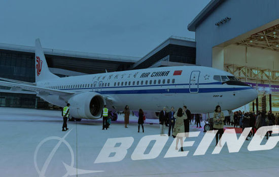 Cổ phiếu Boeing phục hồi 0,5% bất chấp Mỹ cấm bay Boeing 737 MAX - Ảnh 2