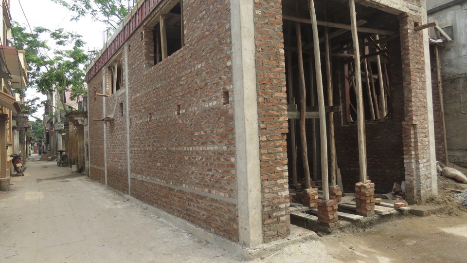 Công trình vi phạm xây trên đất công tại xã Lê Lợi, huyện Thường Tín: Chính quyền địa phương xử lý thiếu quyết liệt - Ảnh 1