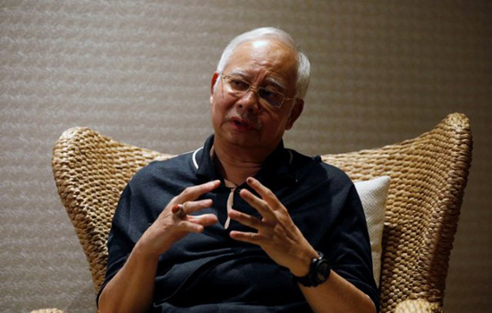 Cựu Thủ tướng Malaysia Najib không biết hàng trăm triệu USD chuyển vào tài khoản - Ảnh 1