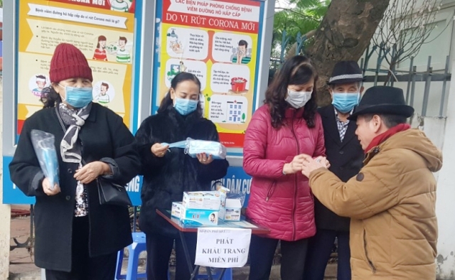 Quận Thanh Xuân: Phụ nữ chung tay phòng, chống dịch Covid-19 - Ảnh 2