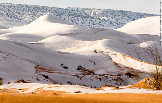 Chùm ảnh tuyết phủ trắng sa mạc nóng nhất thế giới - Ảnh 4