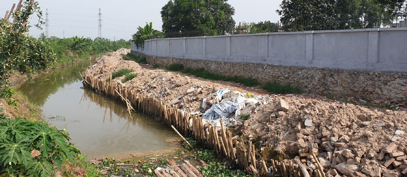 Quận Hà Đông: Cần xử lý dứt điểm tình trạng lấp mương làm đường tại phường Phú Lãm - Ảnh 4