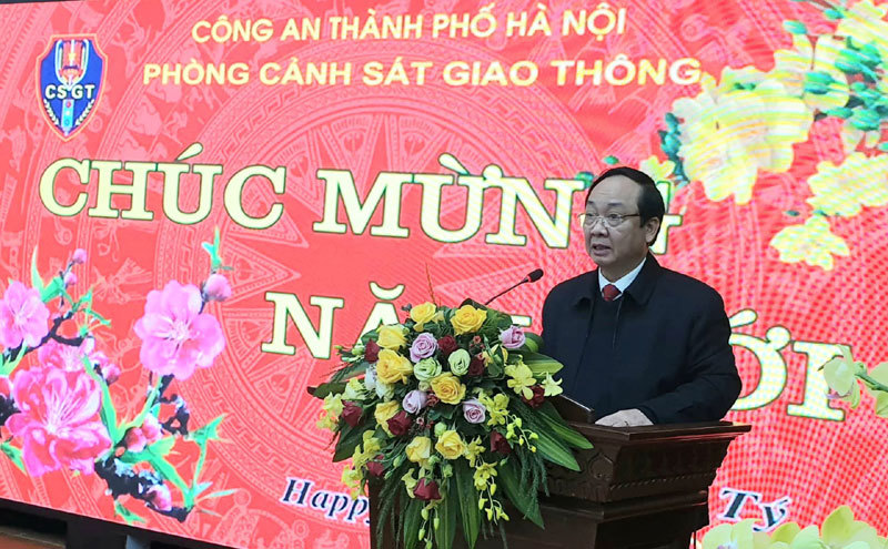 Phó Chủ tịch UBND TP Hà Nội Nguyễn Thế Hùng: Xử lý nghiêm vi phạm về bia, rượu, không có vùng cấm, ngoại lệ - Ảnh 1