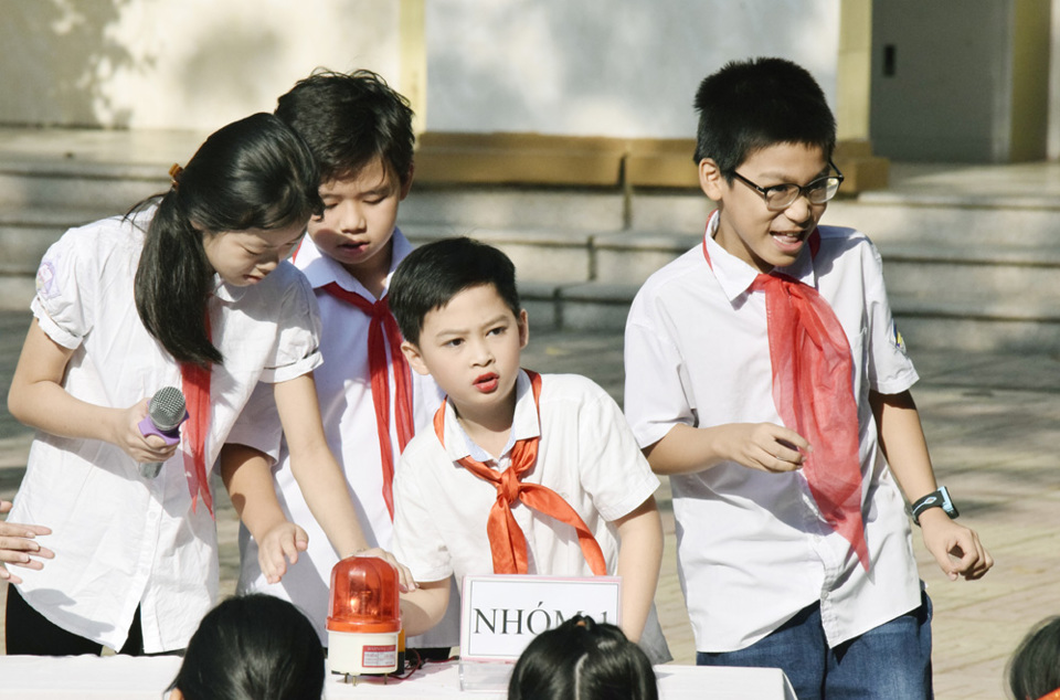 Trường Tiểu học Văn Yên thi tìm hiểu Luật An toàn giao thông - Ảnh 8