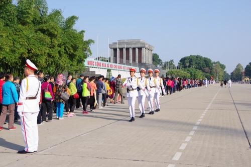 Nghiên cứu mở tour du lịch kết nối Lăng Bác với Hoàng Thành, K9 - Ảnh 1