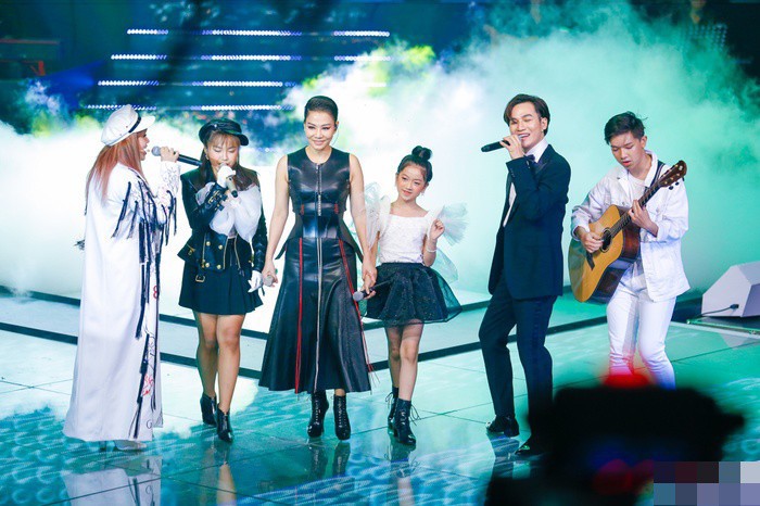 Khán giả “đứng hình” tại đêm chung kết Giọng hát Việt nhí 2019 - Ảnh 1