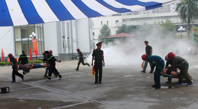 Quận Thanh Xuân hưởng ứng “Ngày toàn dân phòng cháy và chữa cháy” - Ảnh 3