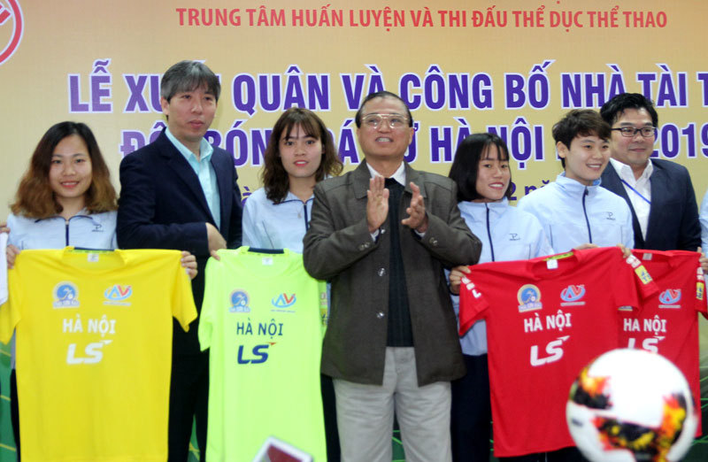 Đội bóng đá nữ Hà Nội đặt chỉ tiêu HCB trong mùa giải 2019 - Ảnh 2
