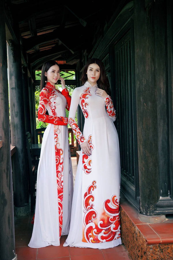Hoa hậu Kim Ngọc cùng Á hậu Ngọc Huyền thướt tha với áo dài - Ảnh 10