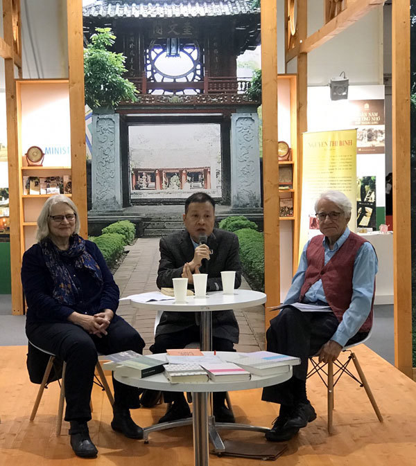Dấu ấn Hà Nội - Việt Nam tại Hội chợ sách quốc tế Frankfurt 2019 - Ảnh 4