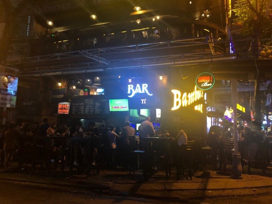 Quanh quẩn hết chợ đêm rồi đi bar, khách du lịch thất vọng ở Đà Nẵng - Ảnh 8
