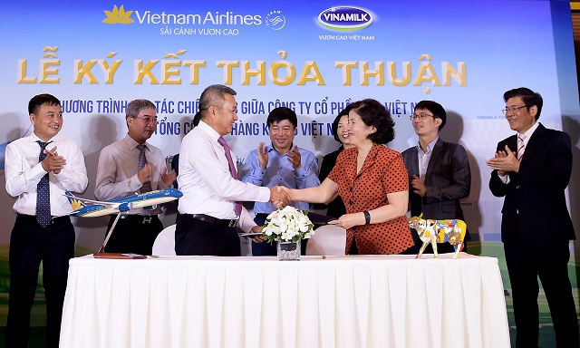 Vietnam Airlines và Vinamilk hợp tác chiến lược cùng phát triển thương hiệu vươn tầm quốc tế - Ảnh 1