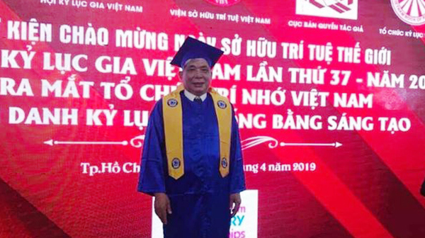 Ông chủ Tập đoàn Mường Thanh nhận bằng cử nhân ĐH danh giá ở tuổi 73 - Ảnh 1