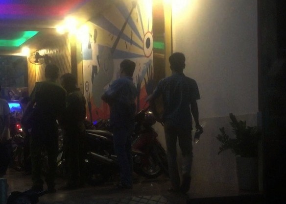 Nam công nhân bị đâm tử vong sau khi rời quán karaoke - Ảnh 1