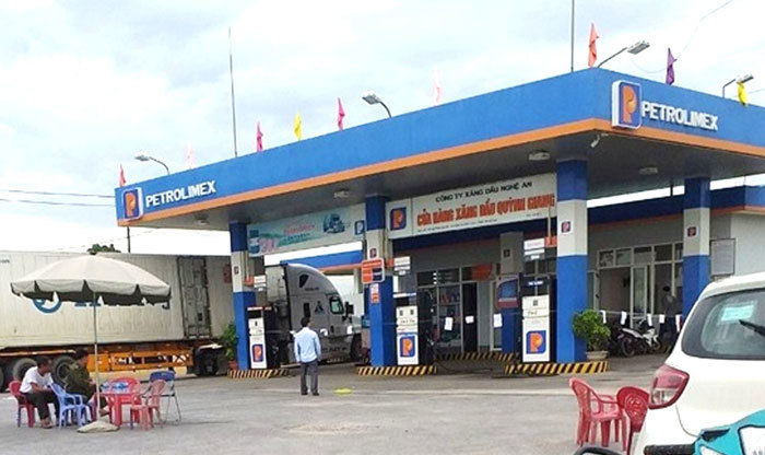 Nghệ An: Nữ nhân viên cửa hàng xăng dầu bị đâm tử vong - Ảnh 1