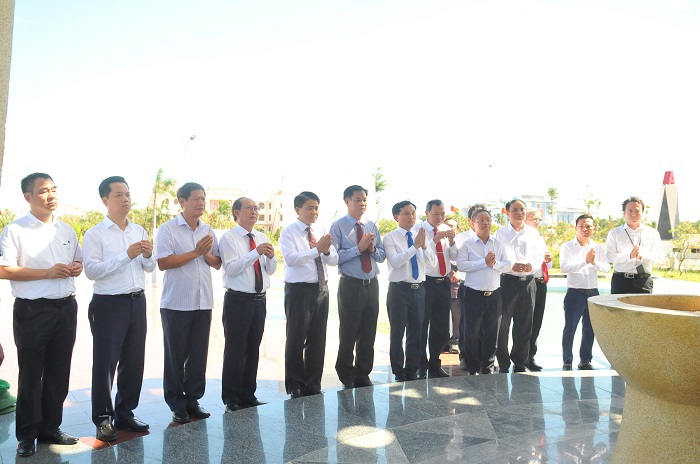 Chủ tịch Nguyễn Đức Chung dự lễ khánh thành và khai giảng tại Trường THCS Trần Hưng Đạo, tỉnh Phú Yên - Ảnh 9