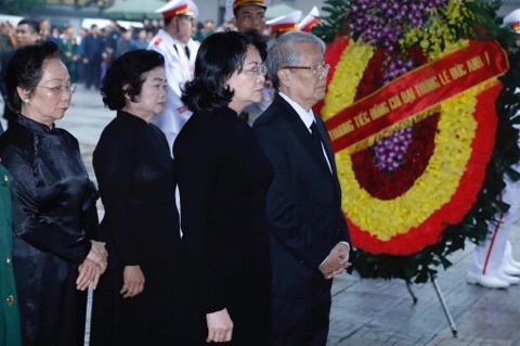 Linh cữu nguyên Chủ tịch nước Lê Đức Anh được đưa vào TP Hồ Chí Minh - Ảnh 15