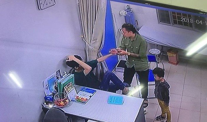 Chủ tịch Nguyễn Đức Chung chỉ đạo kiểm tra vụ người nhà bệnh nhân tấn công bác sĩ BV Xanh Pôn - Ảnh 1