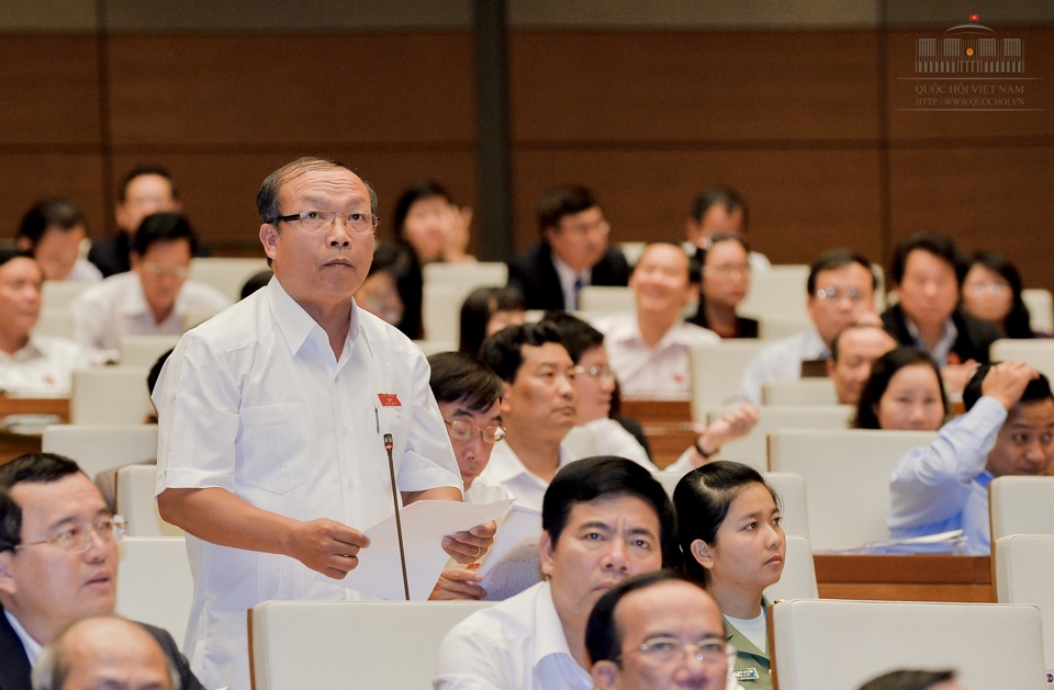 Đại biểu Quốc hội “truy” Bộ trưởng Trần Hồng Hà vấn đề ô nhiễm môi trường - Ảnh 1