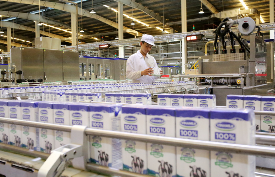 Siêu nhà máy sữa Vinamilk "ghi điểm" với đoàn công tác của Bộ Nông nghiệp Hoa Kỳ - Ảnh 4