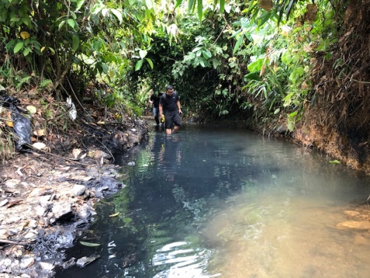 Viwasupco thừa nhận nước sạch sông Đà bị nhiễm dầu - Ảnh 2