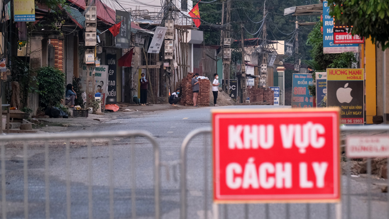 Hà Nội: Nhịp sống bên trong khu cách ly chống dịch Covid-19 ở Mê Linh - Ảnh 2