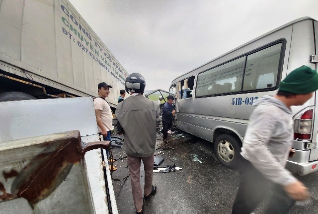 Thông tin chính thức vụ tai nạn đặc biệt nghiêm trọng ở Quảng Ngãi - Ảnh 1