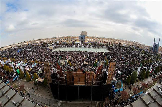 Hàng trăm nghìn người dân Iran tuần hành kỷ niệm 40 năm Cách mạng Hồi giáo - Ảnh 5
