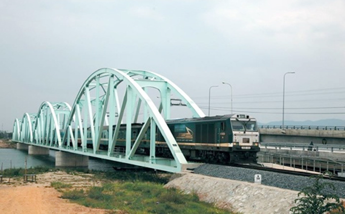 Chuẩn bị nâng cấp các công trình thiết yếu tuyến đường sắt Hà Nội - Vinh - Ảnh 1