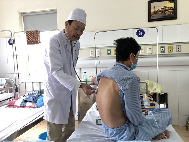 Bệnh viện Phổi Hà Nội: Ứng dụng phác đồ mới, bệnh nhân hưởng lợi - Ảnh 1