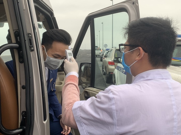 Quảng Ninh triển khai 8 chốt kiểm tra y tế tại các cửa ngõ - Ảnh 1