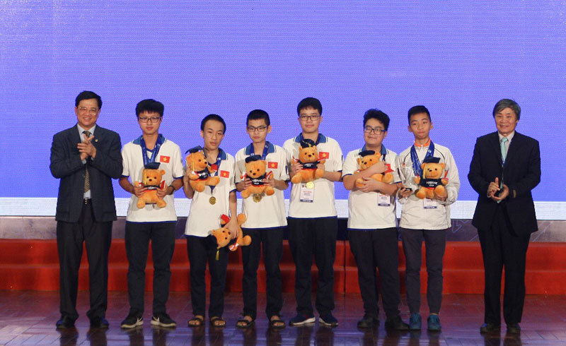 Hà Nội giành giải Nhất phần đồng đội kỳ thi HOMC 2019 - Ảnh 2