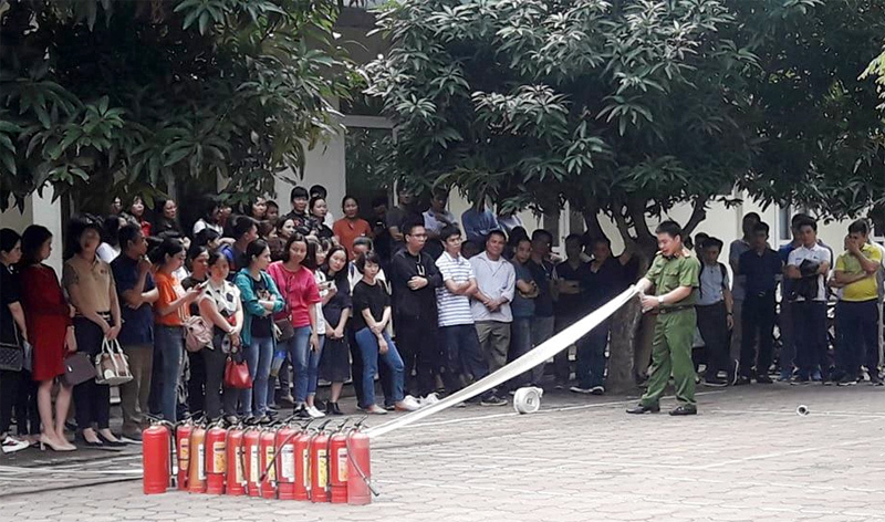 Hà Nội: Tổ trưởng, bảo vệ dân phố - Những người lan tỏa công tác PCCC - Ảnh 2