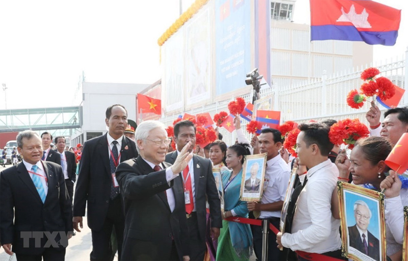Tổng Bí thư, Chủ tịch nước bắt đầu chuyến thăm cấp nhà nước Campuchia - Ảnh 1