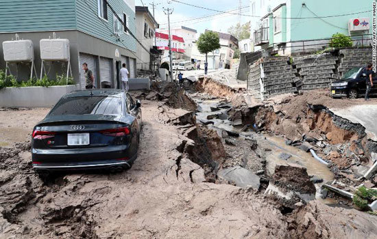 Khung cảnh tan hoang sau trận động đất rung chuyển đảo Hokkaido, Nhật Bản - Ảnh 6