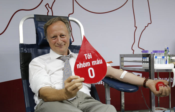 Đại sứ Liên minh châu Âu tại Việt Nam hiến máu tình nguyện - Ảnh 6