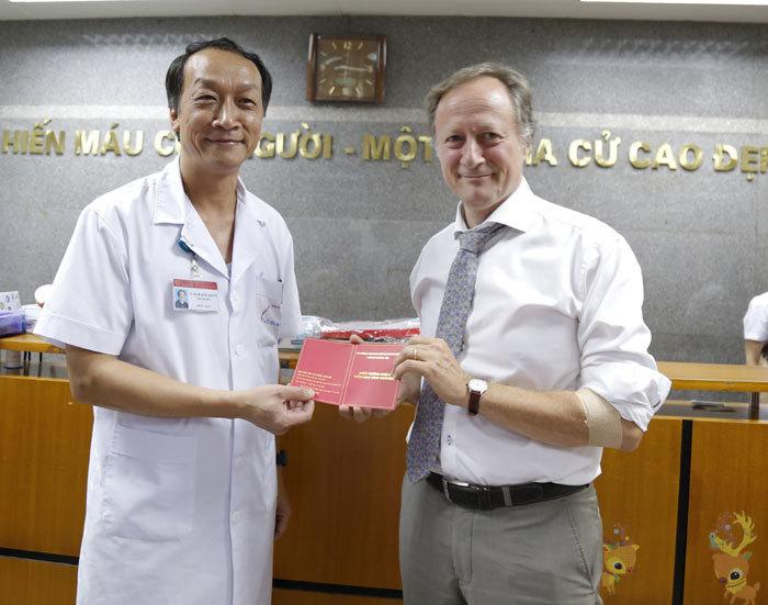Đại sứ Liên minh châu Âu tại Việt Nam hiến máu tình nguyện - Ảnh 7