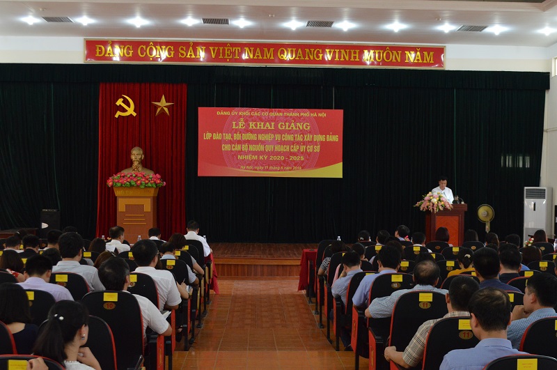 Hà Nội: Bồi dưỡng nghiệp vụ xây dựng Đảng cho 199 cán bộ nguồn quy hoạch cấp ủy cơ sở - Ảnh 2
