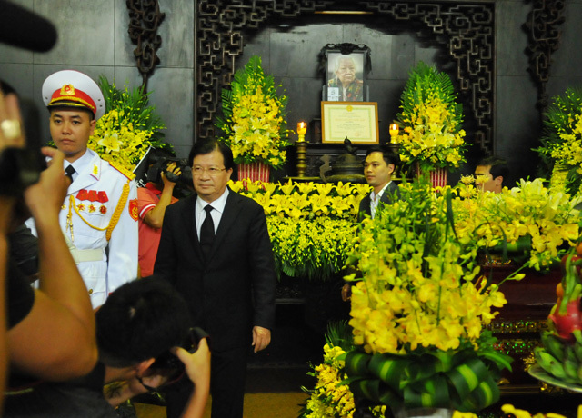 Xúc động lễ tang cụ bà Hoàng Thị Minh Hồ - Ảnh 8