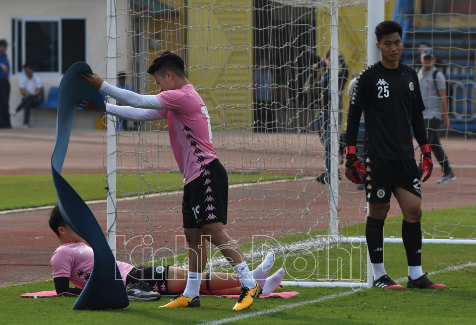 [Ảnh] Quang Hải và Đình Trọng chấn thương, bỏ ngỏ khả năng ra sân ở trận Siêu cup Quốc gia 2019 - Ảnh 7