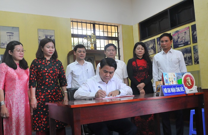 Đoàn công tác của Ban Thường vụ Thành ủy Hà Nội thăm hỏi, tặng quà tại tỉnh Bà Rịa - Vũng Tàu - Ảnh 2