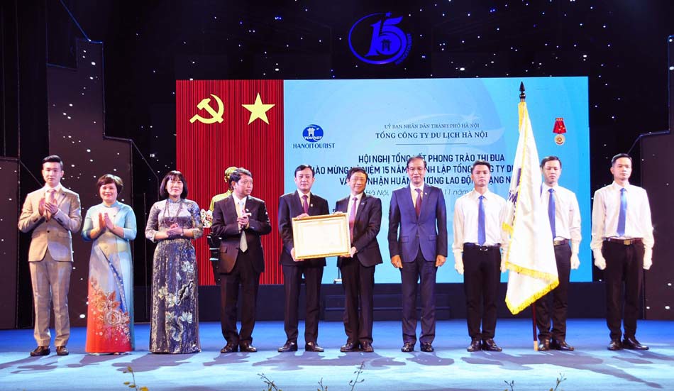 Hanoitourist đón nhận Huân chương Lao động hạng Nhất - Ảnh 1