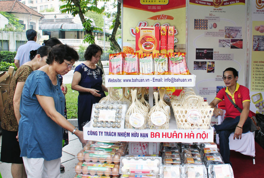 Cuộc vận động “Người Việt Nam ưu tiên dùng hàng Việt Nam”: Các cấp ủy không được “bỏ quên” cuộc vận động - Ảnh 3