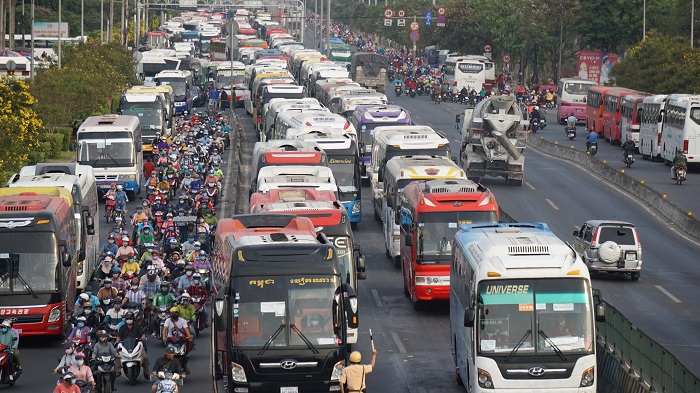 TP Hồ Chí Minh: Tạm đình chỉ hoạt động sản xuất của Công ty PouYuen Việt Nam - Ảnh 1